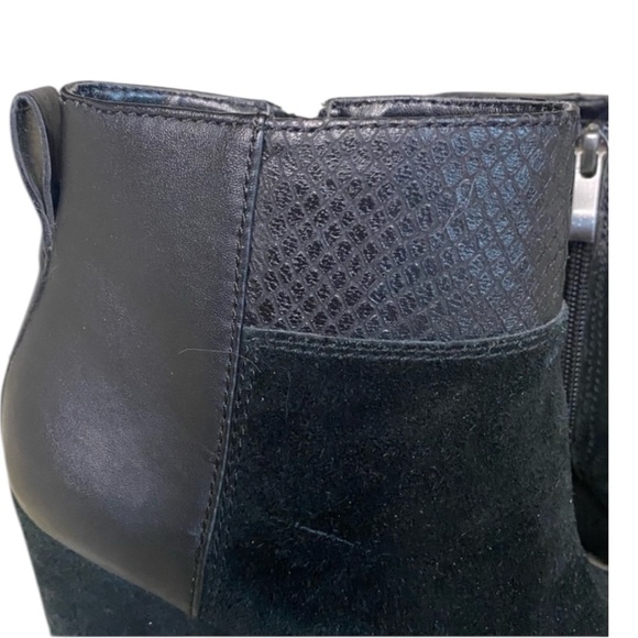 Tahari Boots - Picture 5 of 7